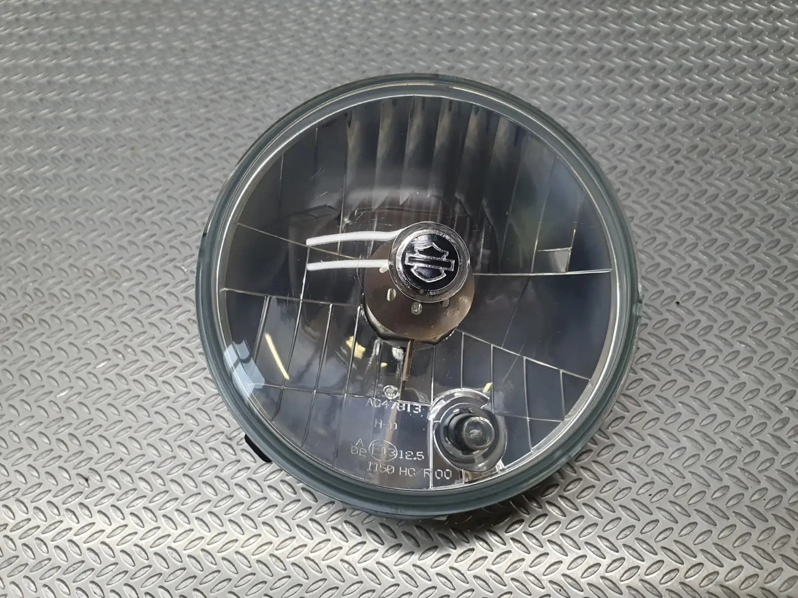 Harley Davidson SOFTAIL DYNA XL  SPORTSTER head light  headlight 68341-05